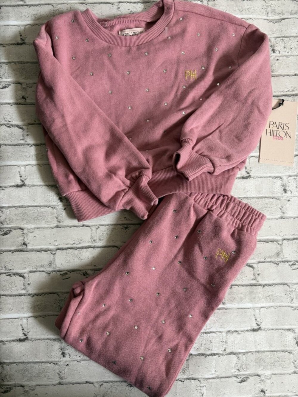 Paris Hilton 2 Piece Girls Sweatsuit Outfit Size 2T NWT